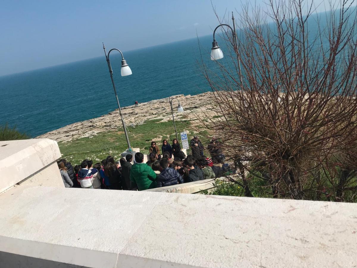 Amare Il Mare Bed & Breakfast Polignano a Mare Bagian luar foto